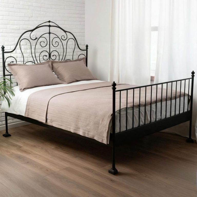 Queen-Size-Metal-Bed-Frame